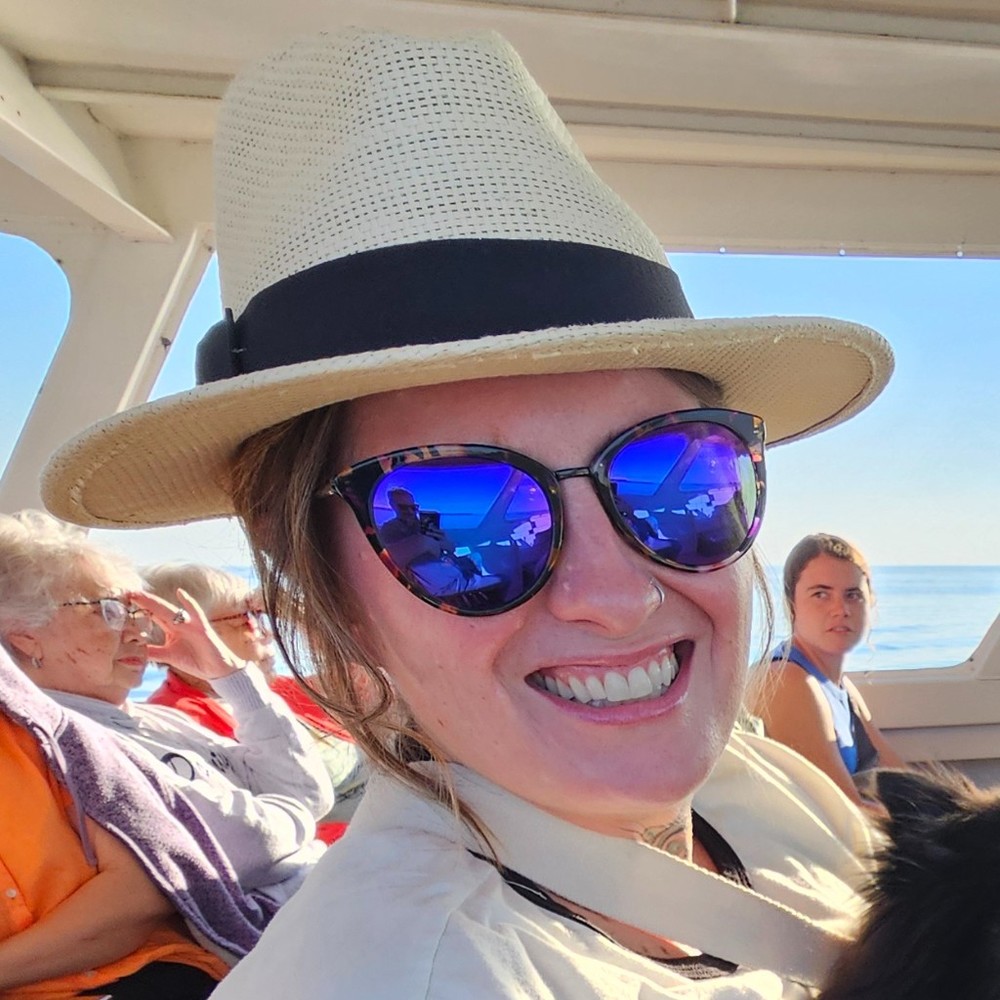 Meet your Posher, Kelly